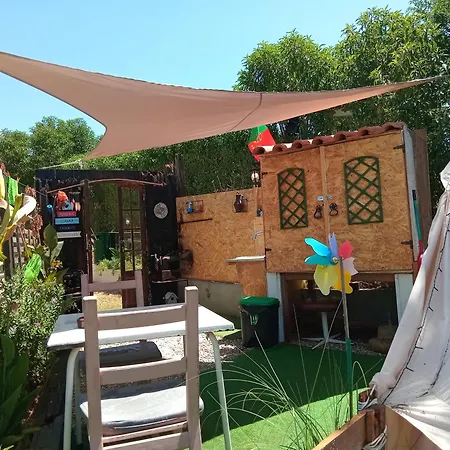 Casa Dos Sonhos Glamping Lantgård Lagoa (Algarve)